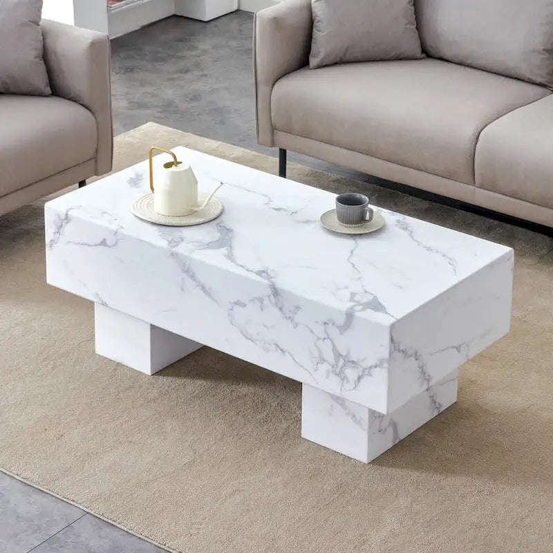 Moderner schlichter Couchtisch aus MDF mit Strukturaufkleber