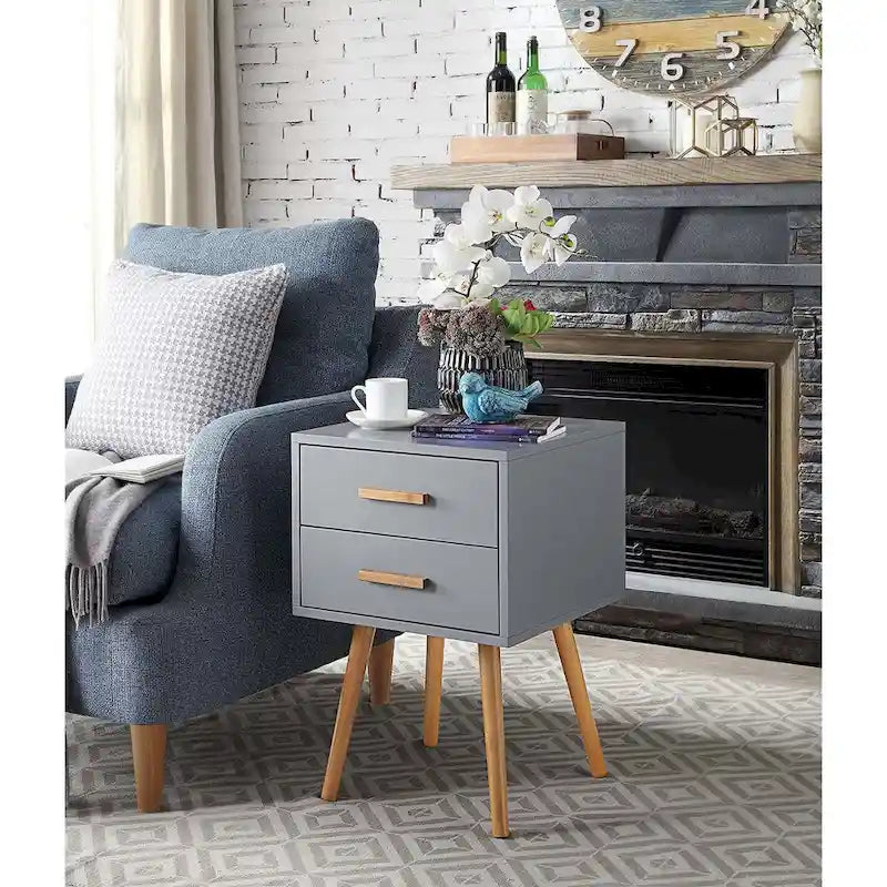 Weißer Nachttisch im Mid-Century-Stil mit Holzgriffen und Holzbeinen