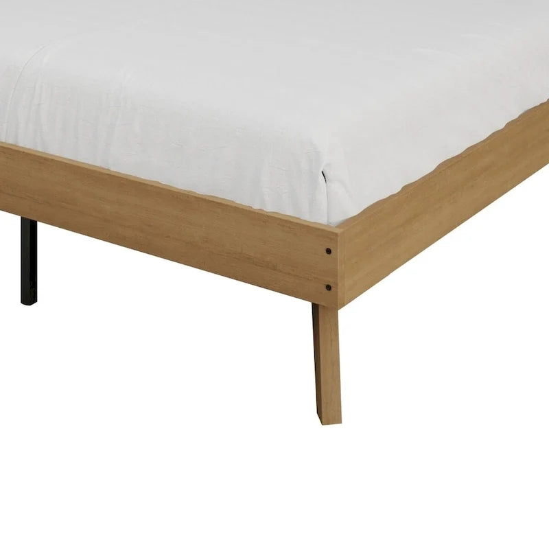 Bett mit Plattform aus Holz im Mid-Century-Stil